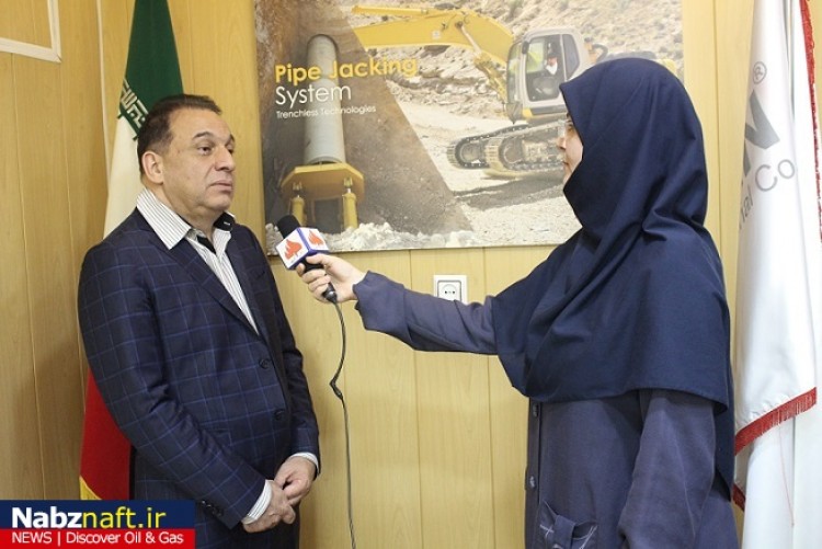 نباید به افزایش حقوق کارگران احساسی نگاه کرد نباید به افزایش حقوق کارگران احساسی نگاه کرد