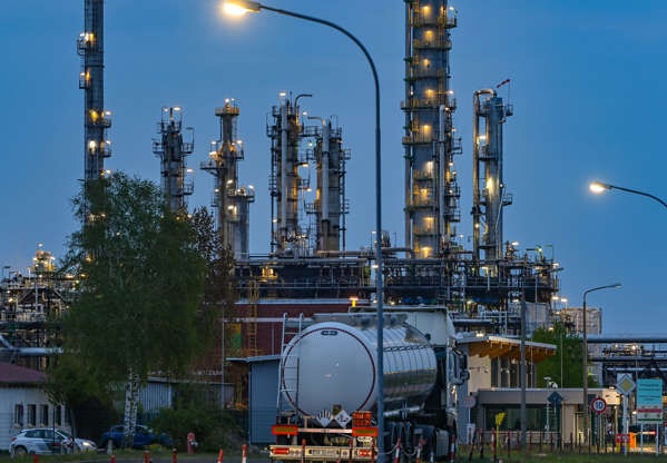 افزایش ۱۶ میلیون لیتری توزیع گازوئیل یورو۵ در دولت سیزدهم
