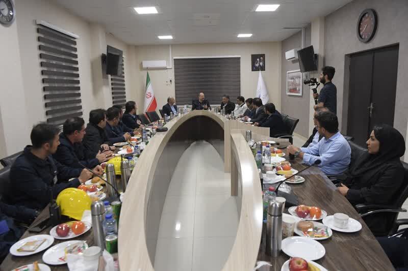 لزوم تسریع اتمام پروژه ملی و محیط زیستی جمع‌آوری گازهای مشعل