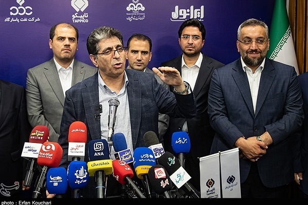 گزارش تصویری بازدید مدیرعامل شستا از نمایشگاه بین المللی نفت، گاز پالایش و پتروشیمی