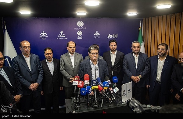 گزارش تصویری بازدید مدیرعامل شستا از نمایشگاه بین المللی نفت، گاز پالایش و پتروشیمی