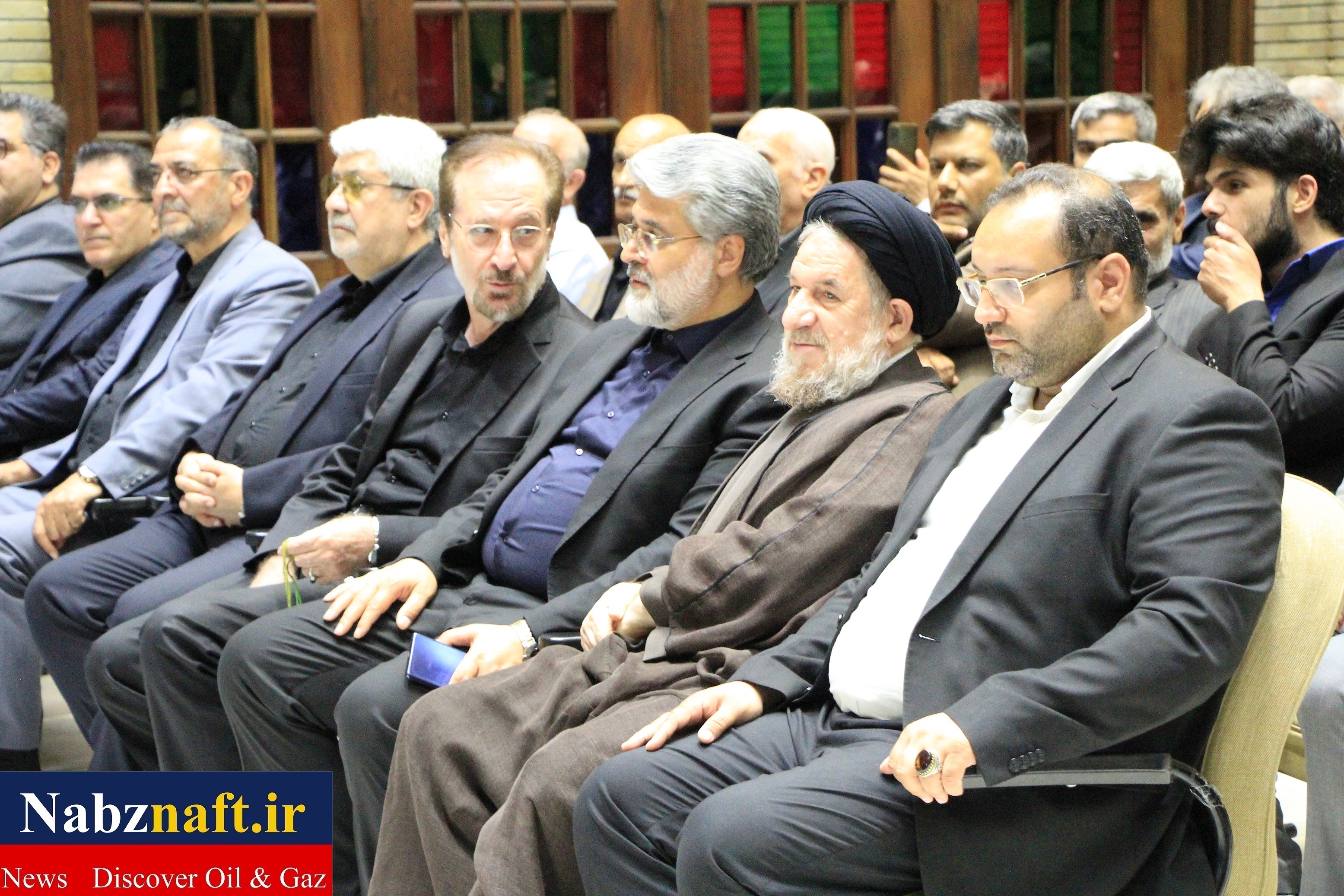 سنگ تمام انجمن هم‌افزایی اجتماعی اقوام کشور برای شهدای اقتدار