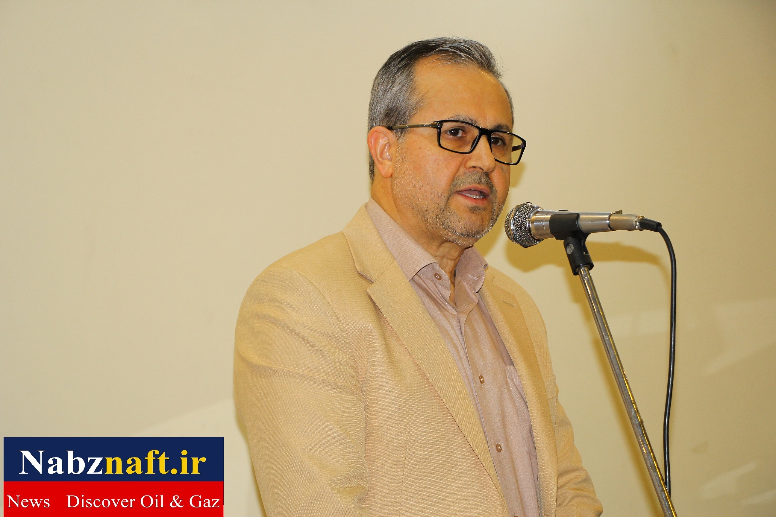 چتر انجمن هم افزایی اقوام کشور بر سر کارآفرینان و تولیدکنندگان کشور چتر انجمن هم افزایی اقوام کشور بر سر کارآفرینان و تولیدکنندگان کشور
