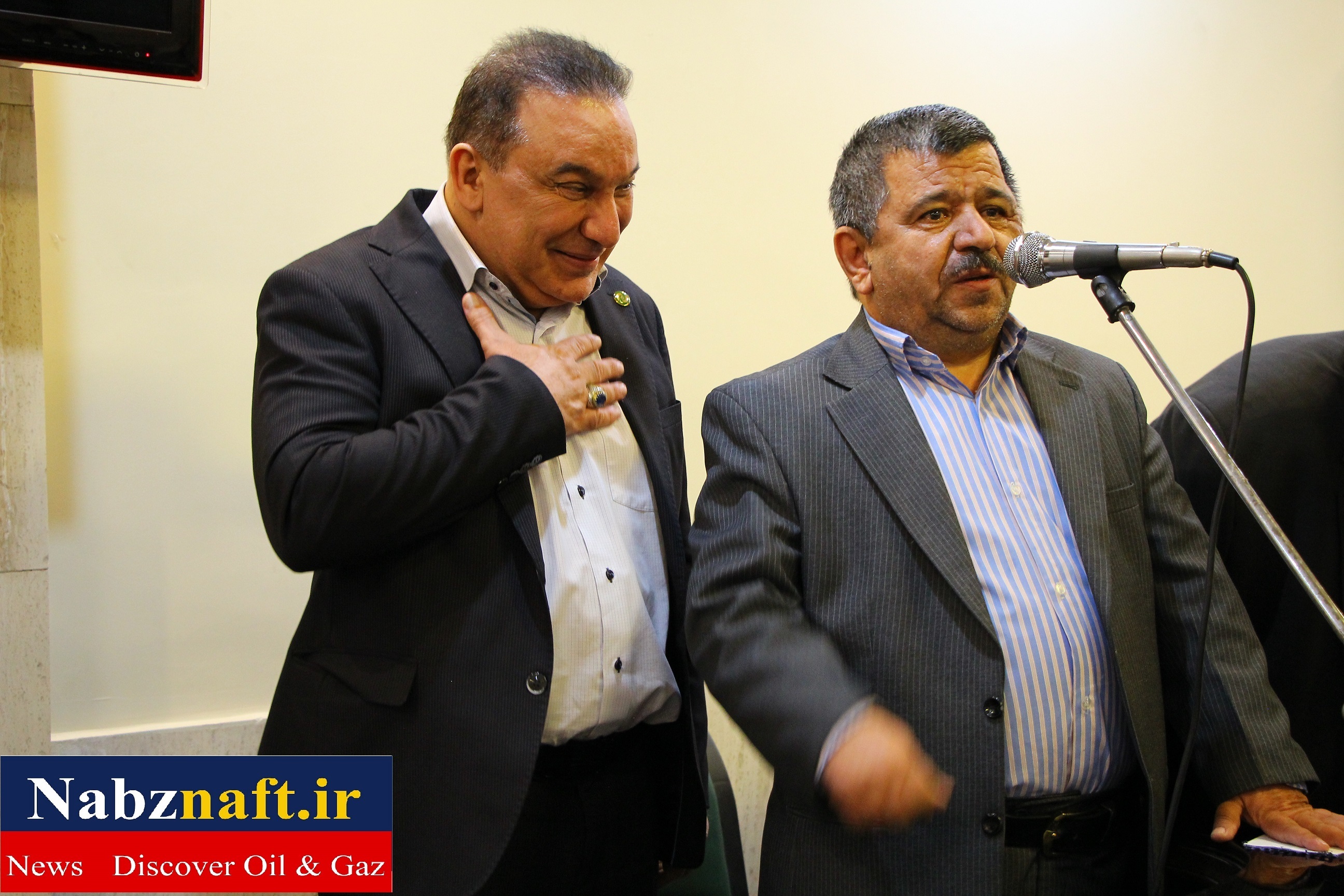 چتر انجمن هم افزایی اقوام کشور بر سر کارآفرینان و تولیدکنندگان چتر انجمن هم افزایی اقوام کشور بر سر کارآفرینان و تولیدکنندگان