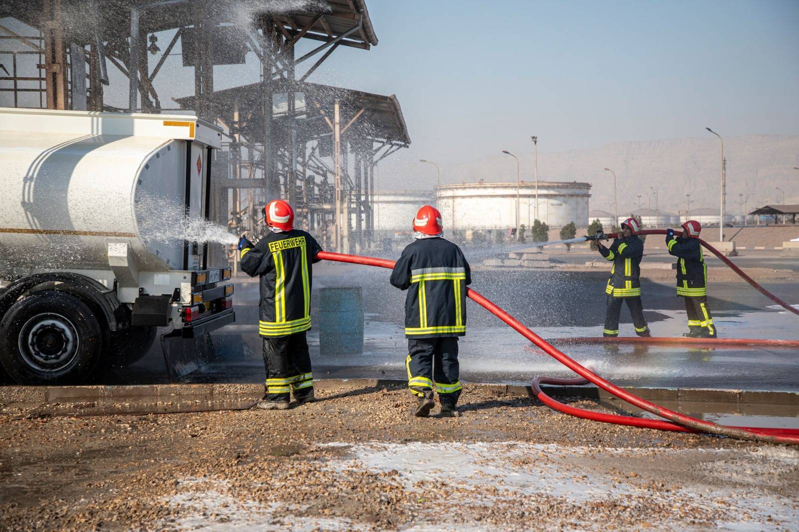 برگزاری موفق مانور تهاجم آفندی شرکت های نفتی غرب بندرعباس برگزاری موفق مانور تهاجم آفندی شرکت های نفتی غرب بندرعباس